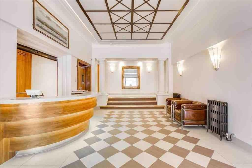 King-Sized Studio, 6Th Floor + Lift, Regent'S Park Londres Exterior foto